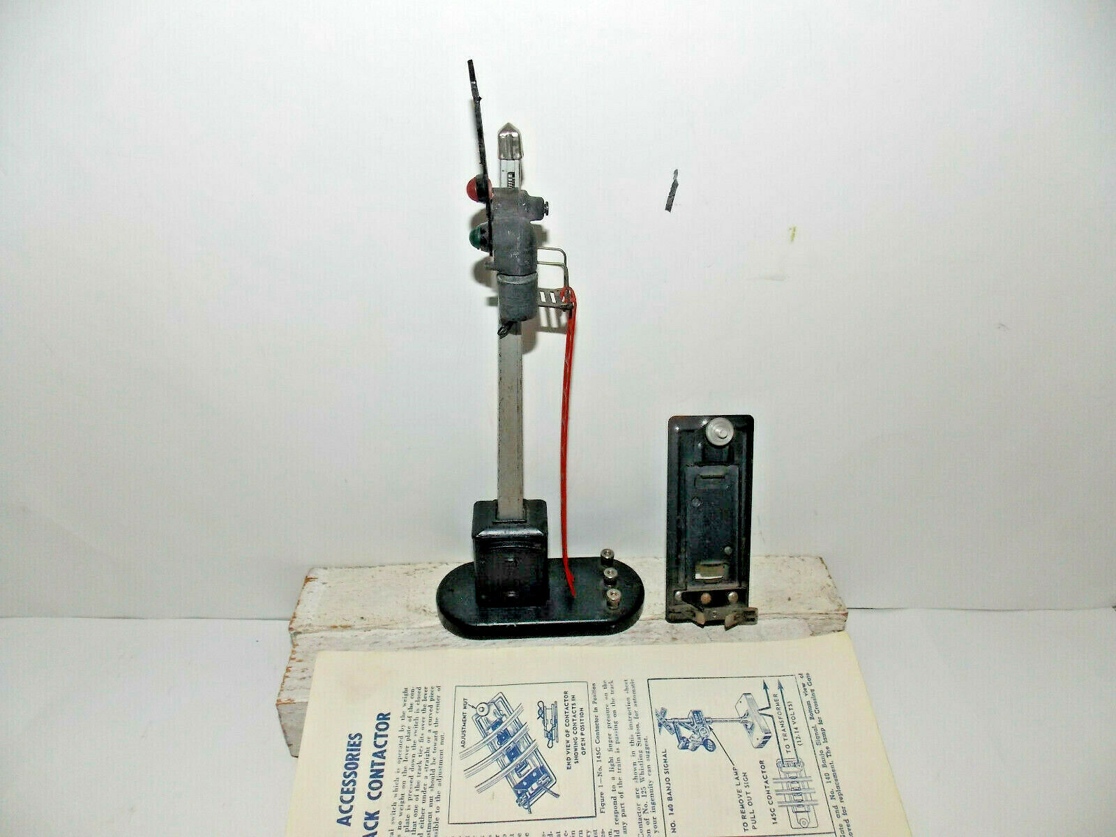 Lionel 151 Automatic Semaphore With 145c Contactor And Instruction Sheet